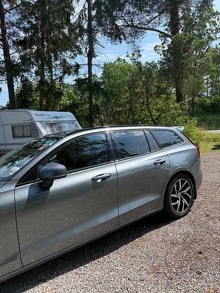 Volvo V60 3 of 5