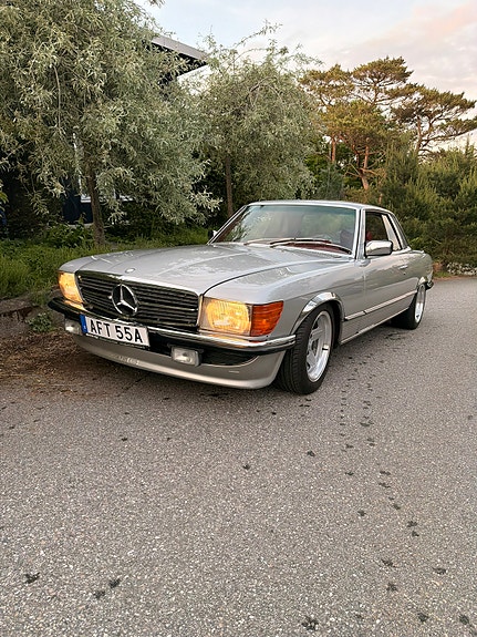Mercedes-Benz 450 SLC 2 of 17