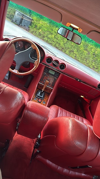 Mercedes-Benz 450 SLC 3 of 17