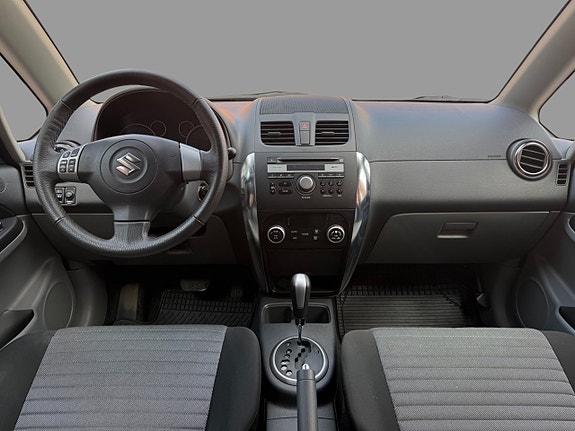 Suzuki SX4 11 of 13
