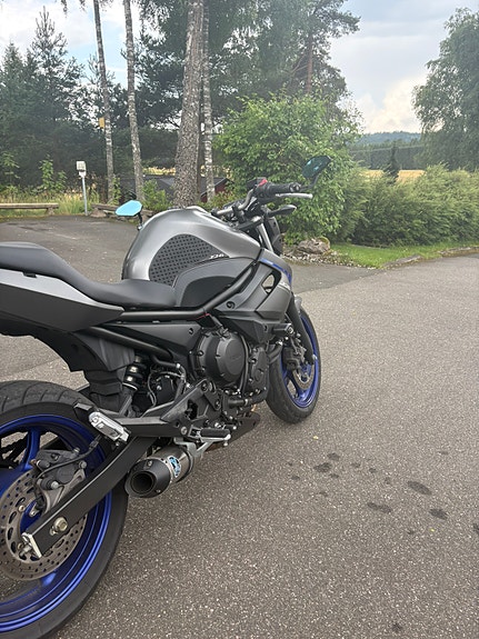 Yamaha XJ6 N A2 3 of 7