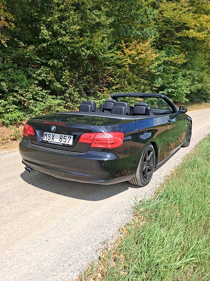BMW 325d 4 of 5
