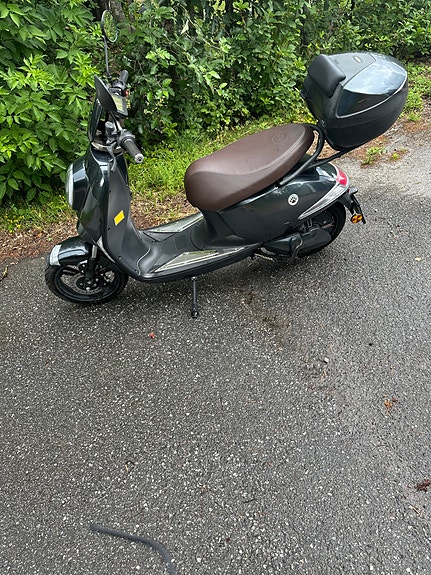 Vespa Vässla 2 2 of 3