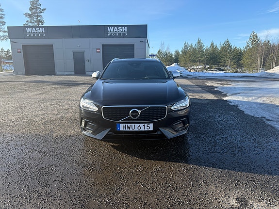 Volvo V90 3 of 5