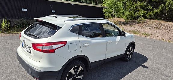 Nissan Qashqai 2 of 5