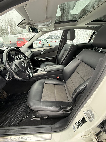 Mercedes-Benz E250 10 of 14