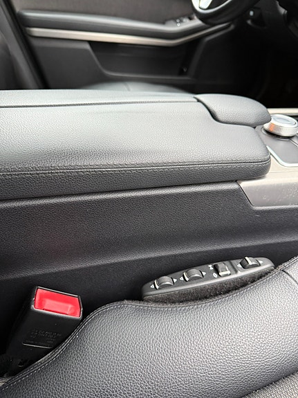 Mercedes-Benz E250 7 of 14