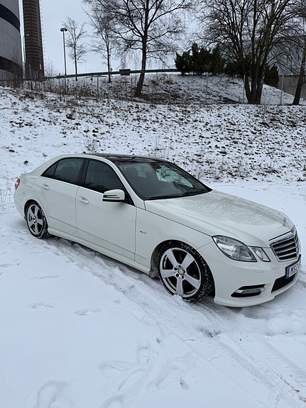 Mercedes-Benz E250 12 of 14