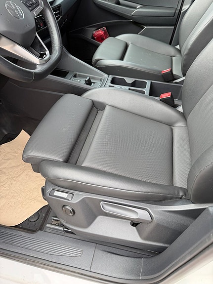 Volkswagen Caddy 8 of 18
