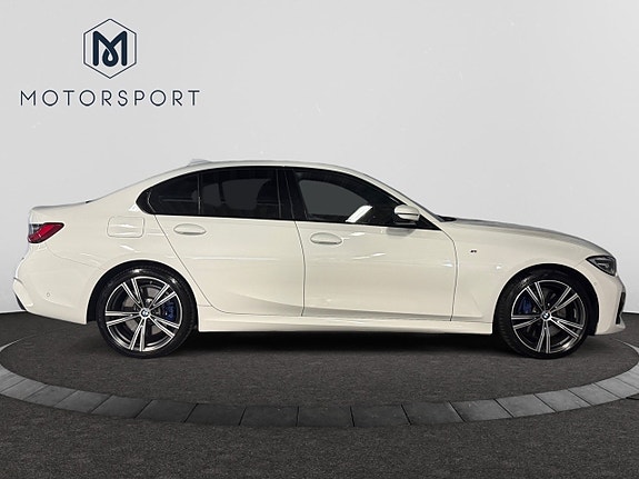 BMW 330e 7 of 19