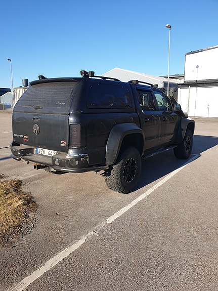 Volkswagen Amarok 3 of 5