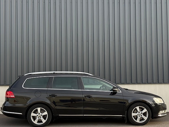 Volkswagen Passat 7 of 14