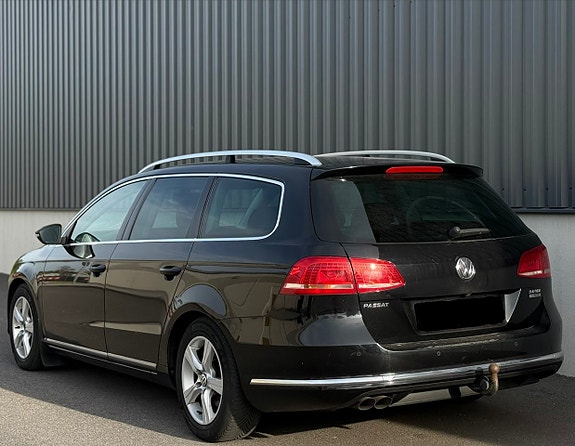 Volkswagen Passat 10 of 14