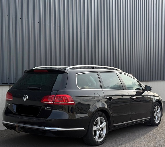 Volkswagen Passat 8 of 14