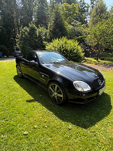 Mercedes-Benz SLK230 4 of 4