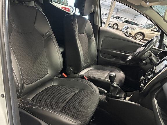 Renault Clio 7 of 10