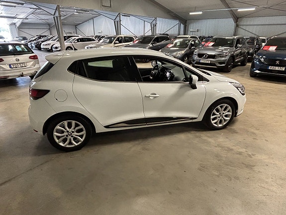 Renault Clio 3 of 5