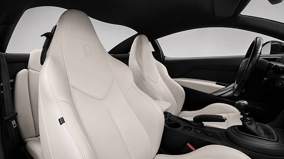 Peugeot RCZ 16 of 23