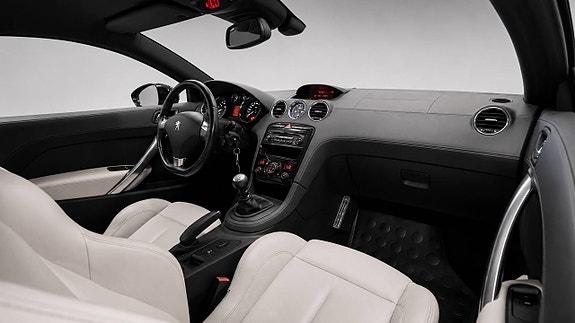 Peugeot RCZ 15 of 23