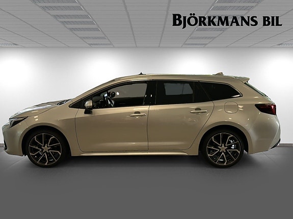 Toyota Corolla 4 of 22