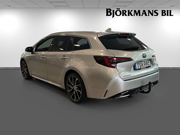 Toyota Corolla 6 of 22