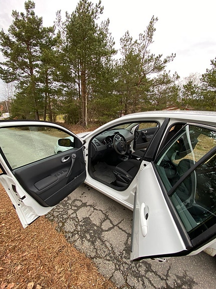 Renault Megane II 4 of 5