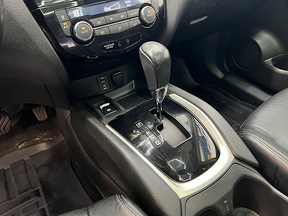 Nissan X-Trail 23 of 30
