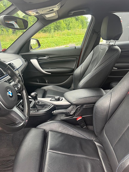 BMW 118i 10 of 14