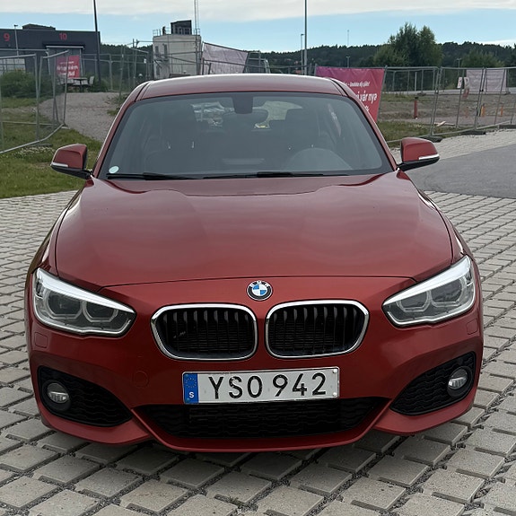 BMW 118i 8 of 14