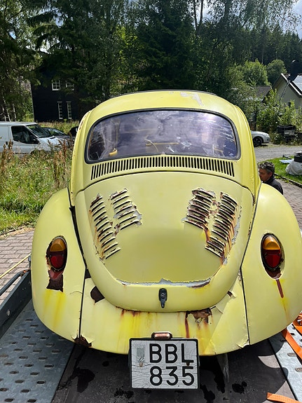 Volkswagen 1500 3 of 5