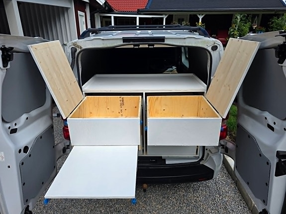 Peugeot E-Expert Camper L3 5 of 8