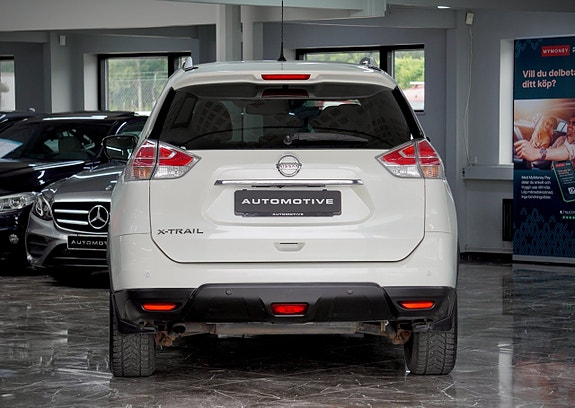Nissan X-Trail 3 of 5