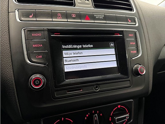 Volkswagen Polo 8 of 16