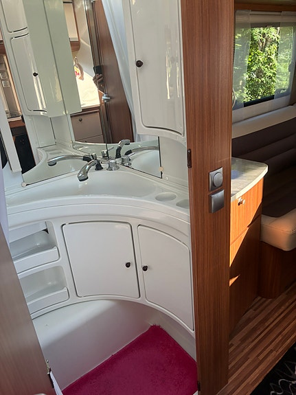 Adria Adora 512 UL 12 of 24