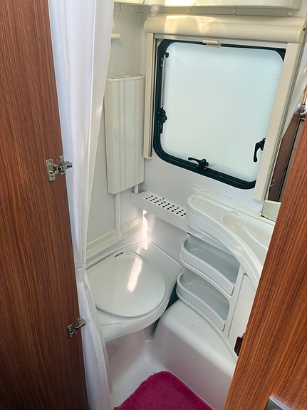 Adria Adora 512 UL 9 of 24
