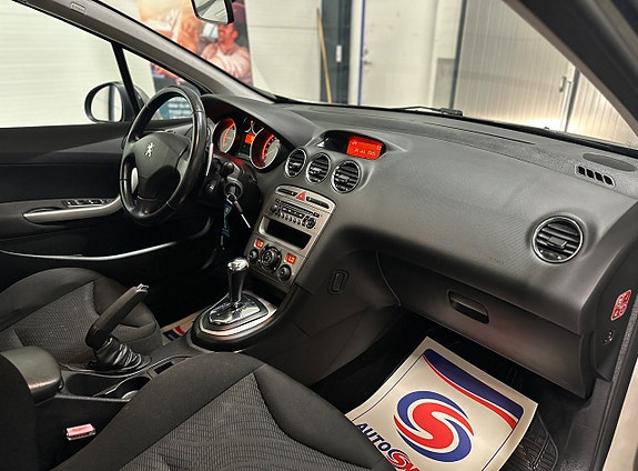 Peugeot 308 SW 11 of 20