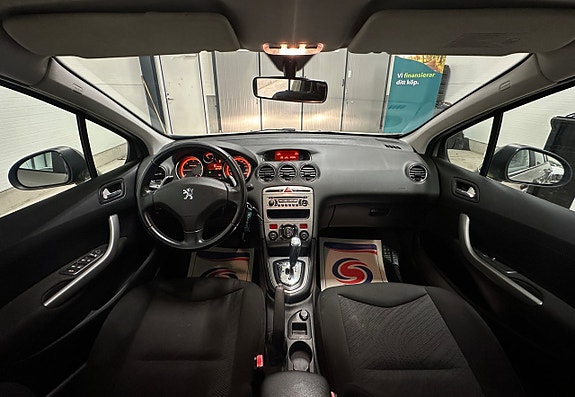 Peugeot 308 SW 13 of 20