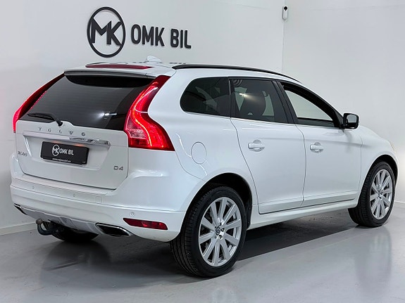Volvo XC60 3 of 5
