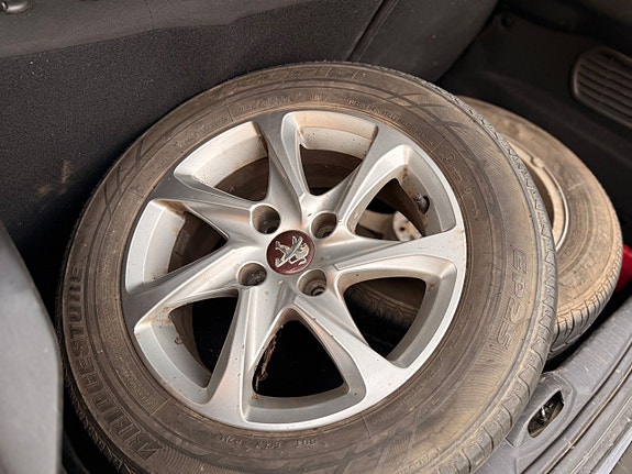 Peugeot 208 26 of 26