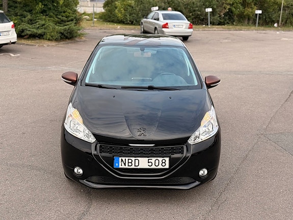 Peugeot 208 4 of 5