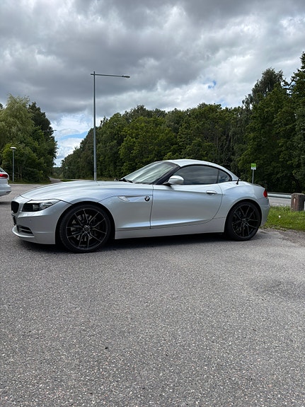 BMW Z4 2 of 5