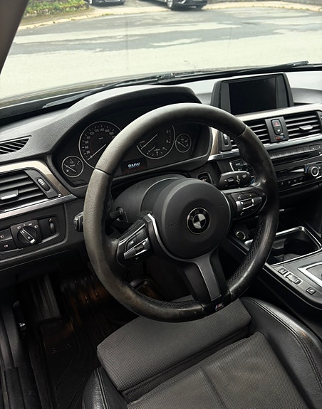 BMW 320d 5 of 8