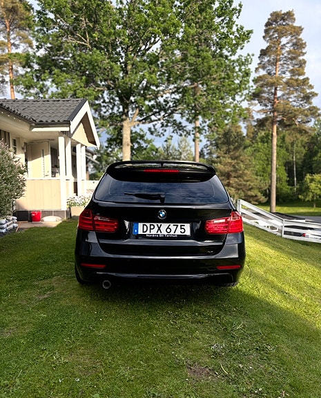BMW 320d 4 of 8