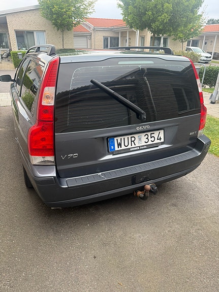Volvo V70 4 of 9