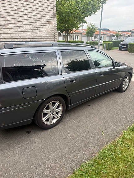 Volvo V70 5 of 9