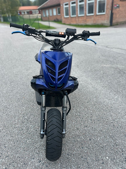 Yamaha Slider 2 of 2
