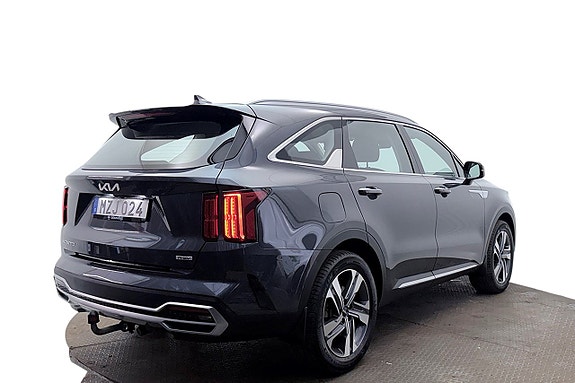 Kia Sorento 6 of 30