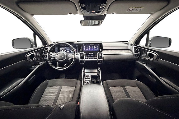 Kia Sorento 15 of 30