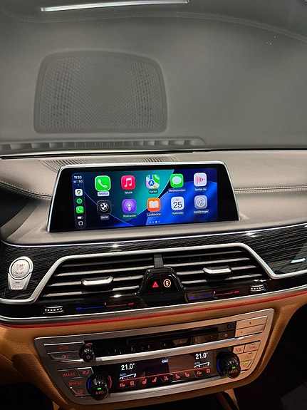 BMW 750i 20 of 22