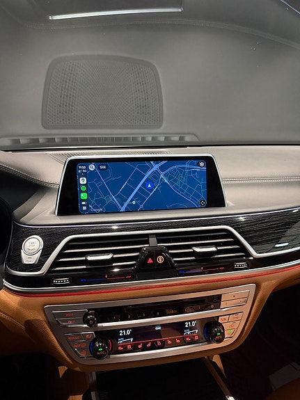 BMW 750i 21 of 22